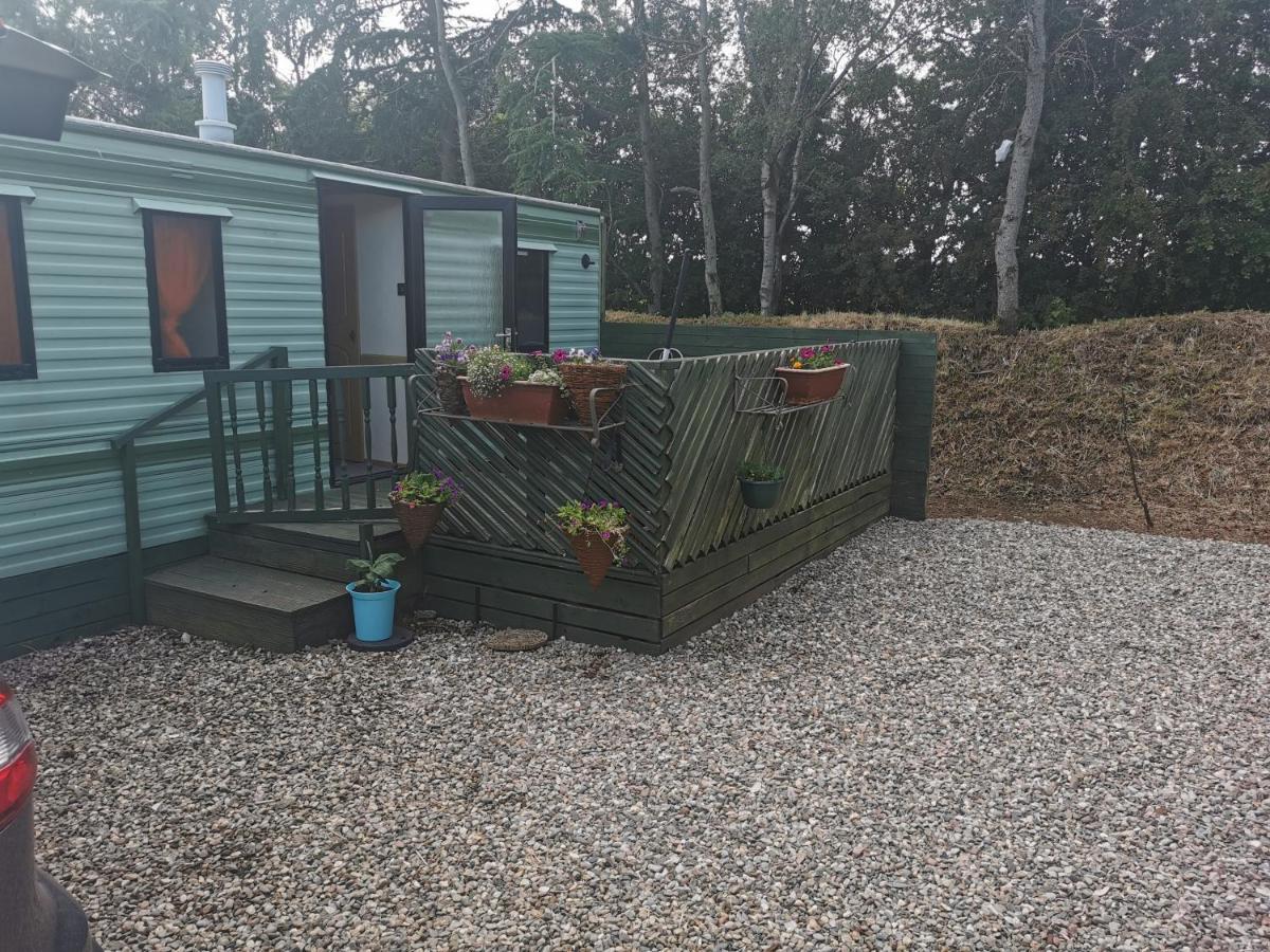 Willa Lochlands Caravan Park X Forfar Zewnętrze zdjęcie
