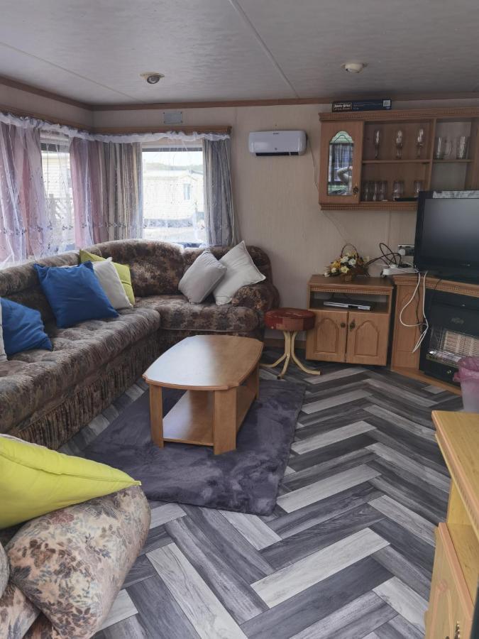 Willa Lochlands Caravan Park X Forfar Zewnętrze zdjęcie